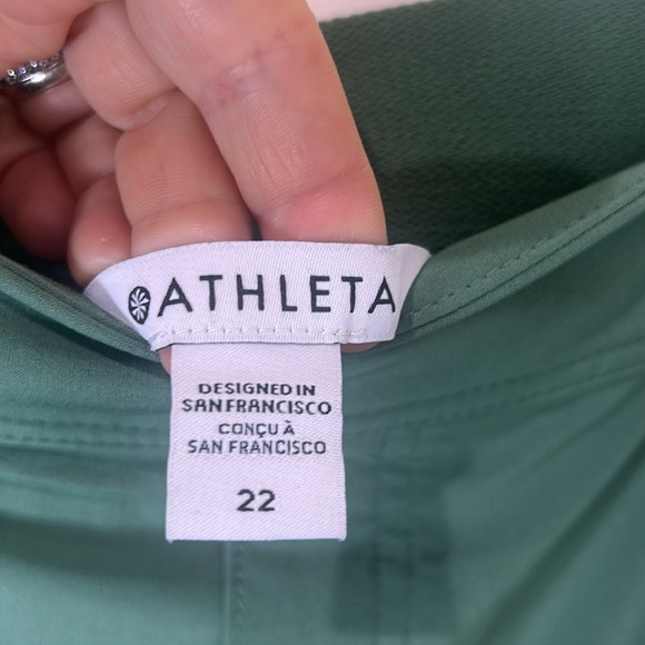 ATHLETA Vienna Cargo Pants Vineyard Green Size 22 - Picture 6 of 15